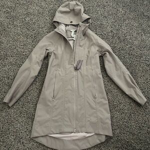 Lululemon Athletica Women's Hooded Taupe Ski Jacket